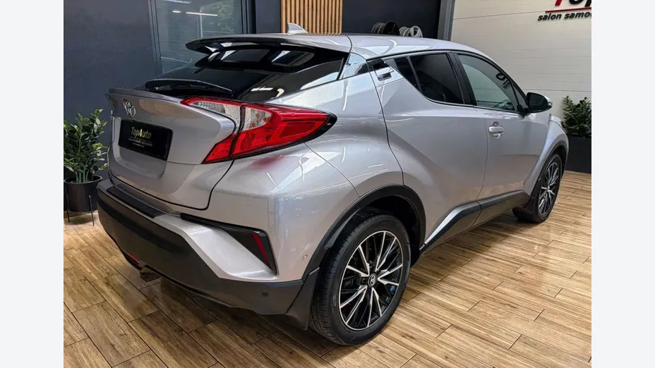 TOYOTA C-HR -