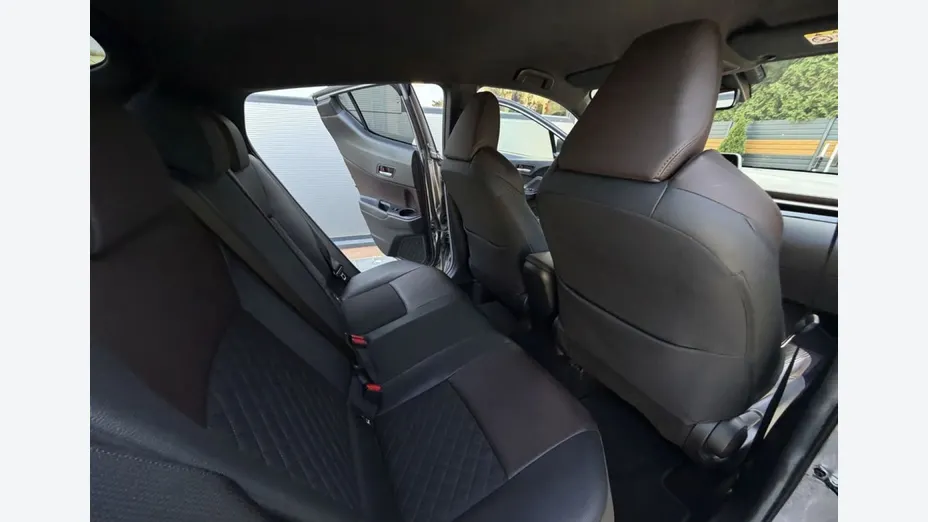 TOYOTA C-HR -