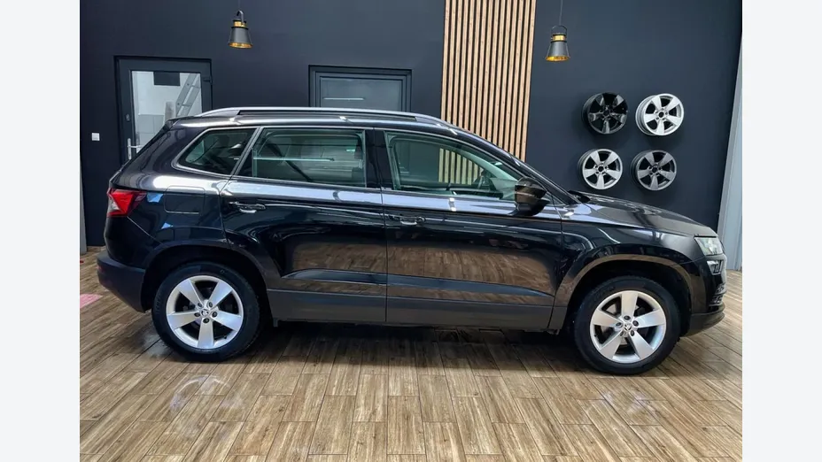 SKODA Karoq -