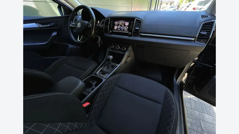 SKODA Karoq -