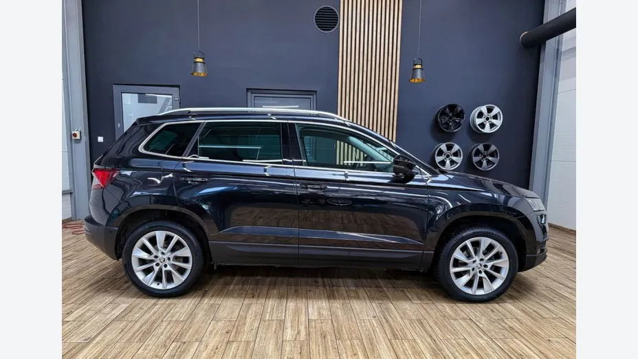 SKODA Karoq -