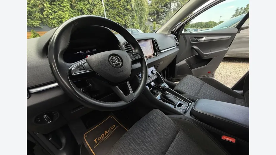 SKODA Karoq -