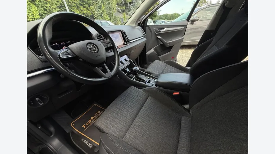 SKODA Karoq -