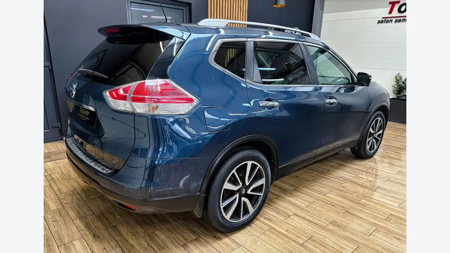 NISSAN X-Trail -