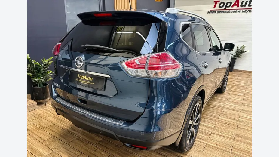NISSAN X-Trail -