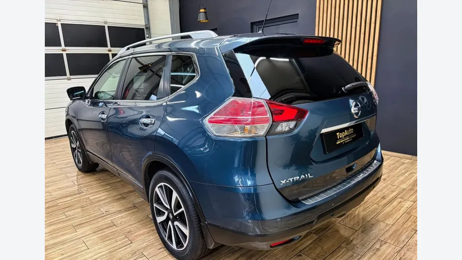 NISSAN X-Trail -