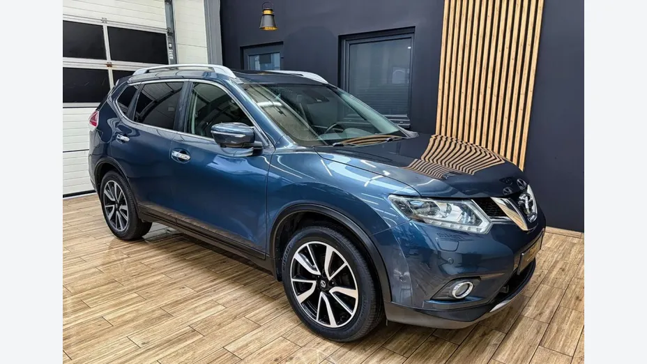 NISSAN X-Trail -