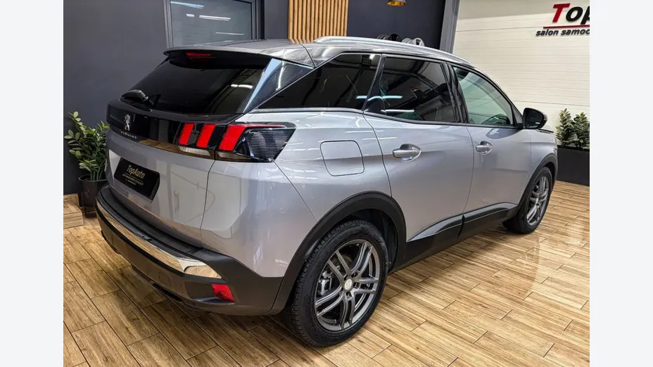 PEUGEOT 3008 -