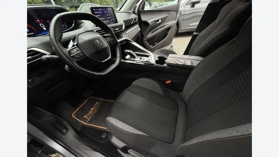 PEUGEOT 3008 -