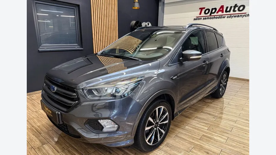 FORD Kuga -
