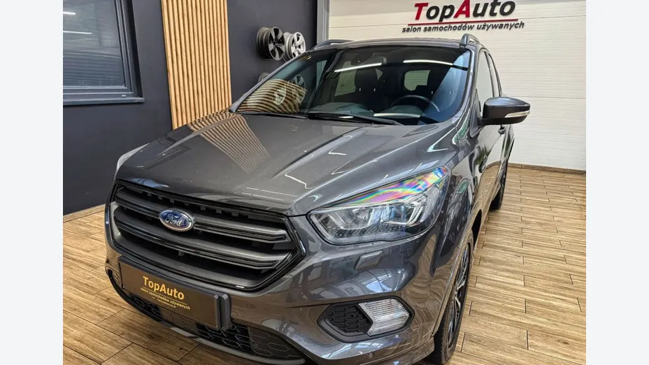 FORD Kuga -