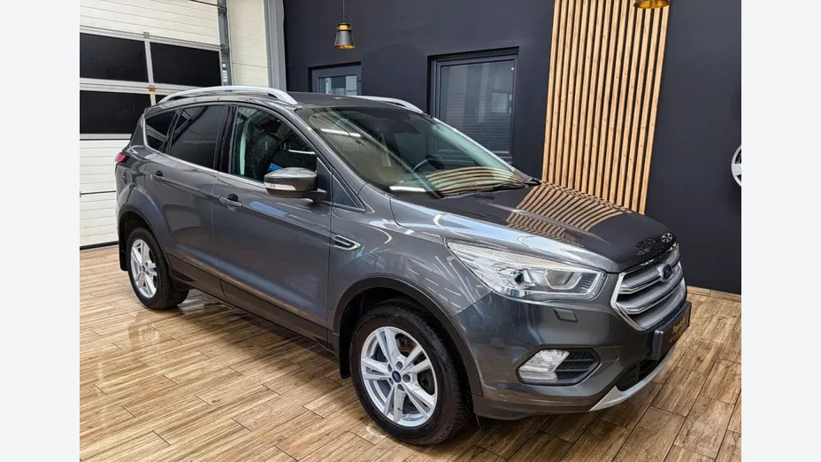 FORD Kuga -