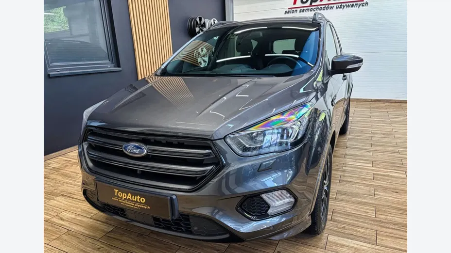 FORD Kuga -
