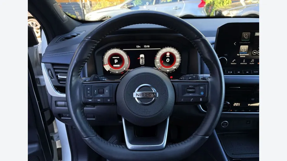 NISSAN Qashqai -