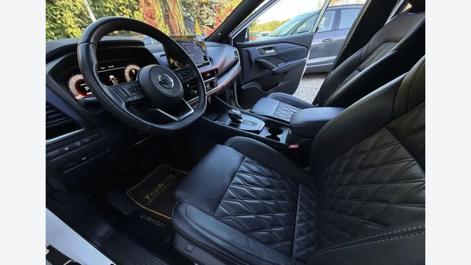 NISSAN Qashqai -