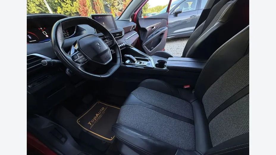 PEUGEOT 3008 -