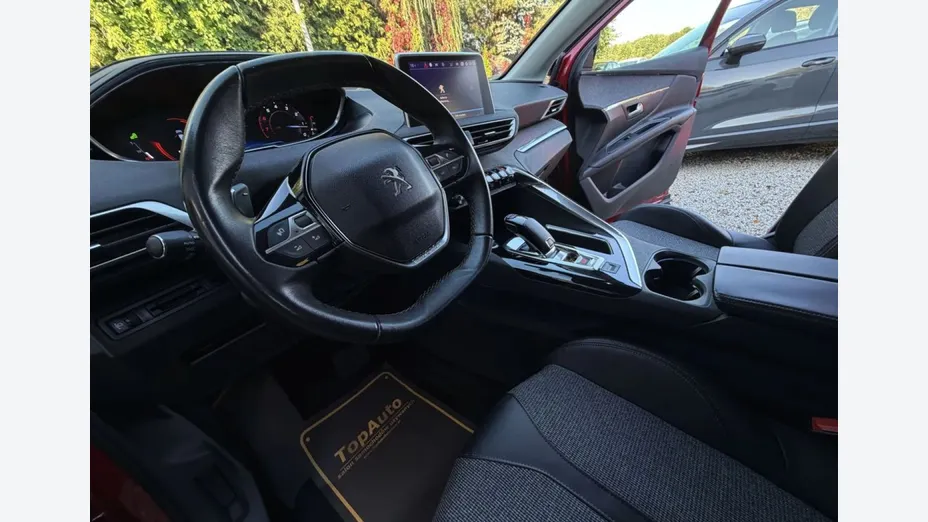 PEUGEOT 3008 -
