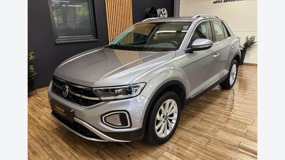 VOLKSWAGEN T-ROC -