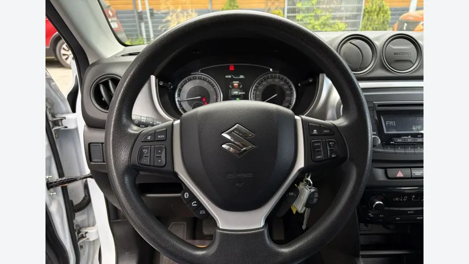 SUZUKI Vitara -