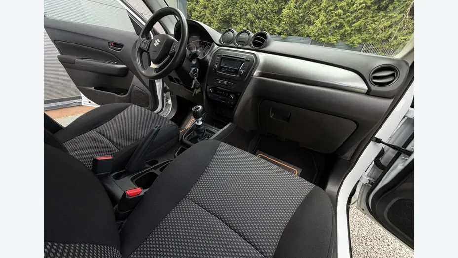 SUZUKI Vitara -