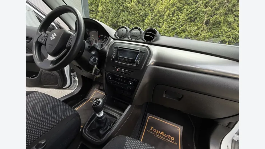 SUZUKI Vitara -