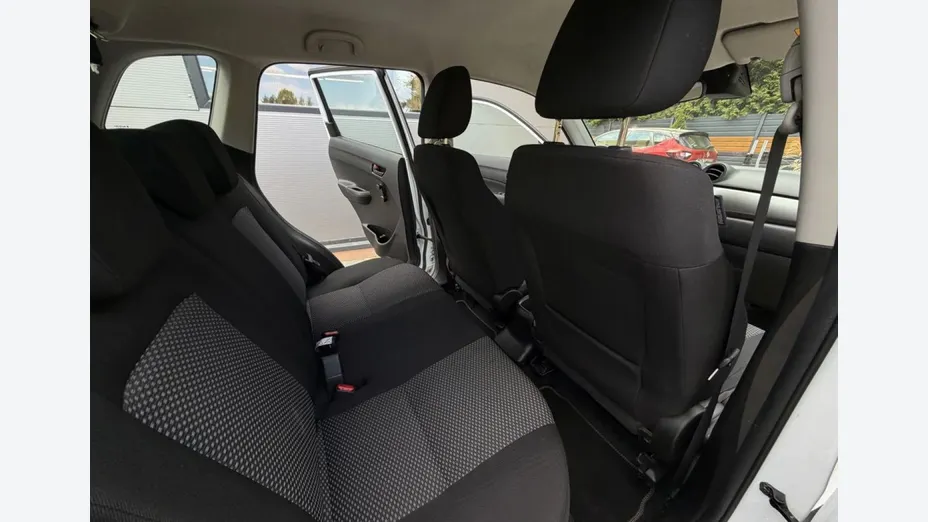 SUZUKI Vitara -