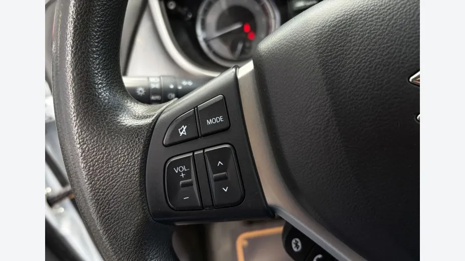 SUZUKI Vitara -