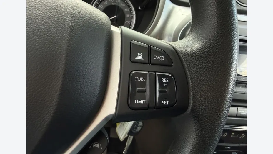 SUZUKI Vitara -