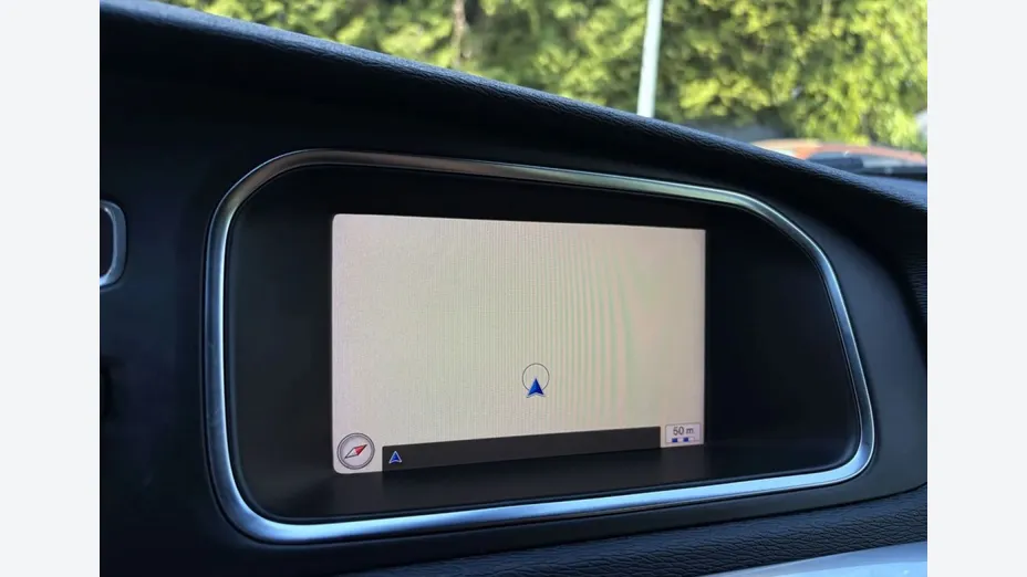 VOLVO V40 Cross Country -