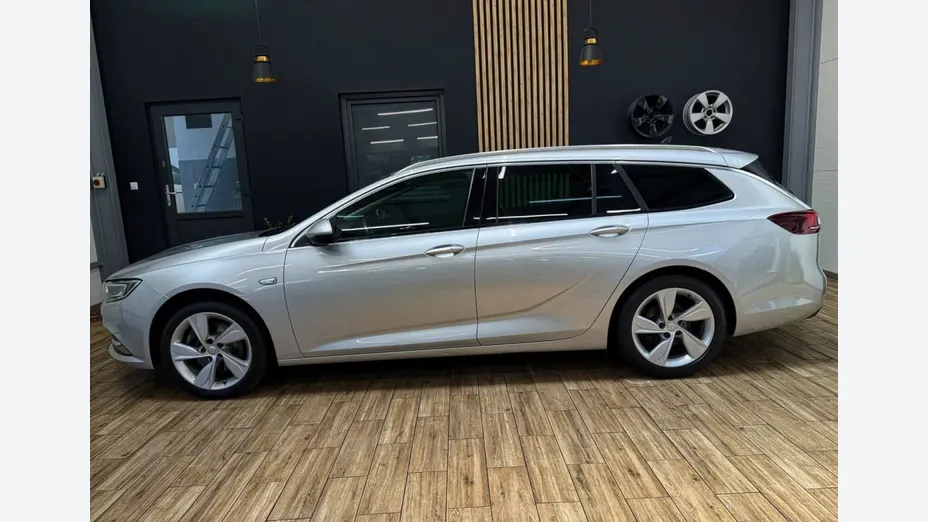 OPEL Insignia -