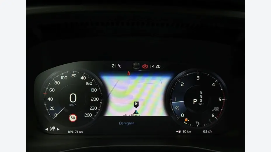 VOLVO XC40 -
