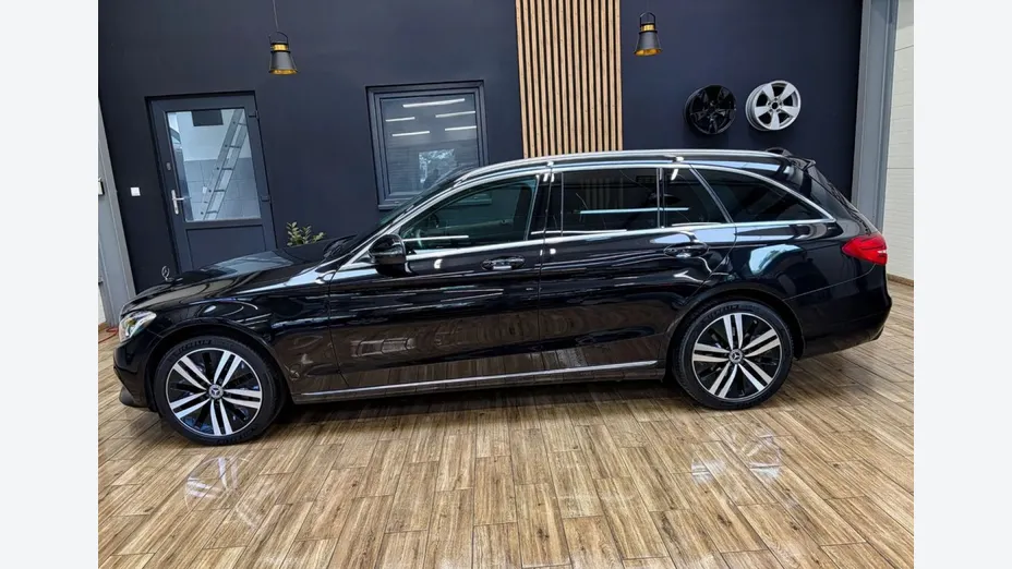 MERCEDES-BENZ C Klasa -