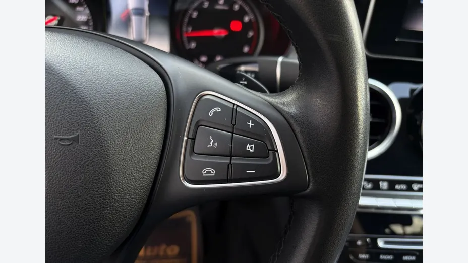 MERCEDES-BENZ C Klasa -