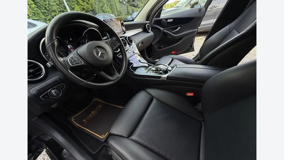 MERCEDES-BENZ C Klasa -