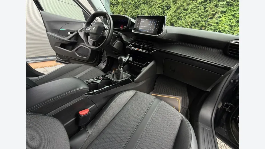 PEUGEOT 2008 -