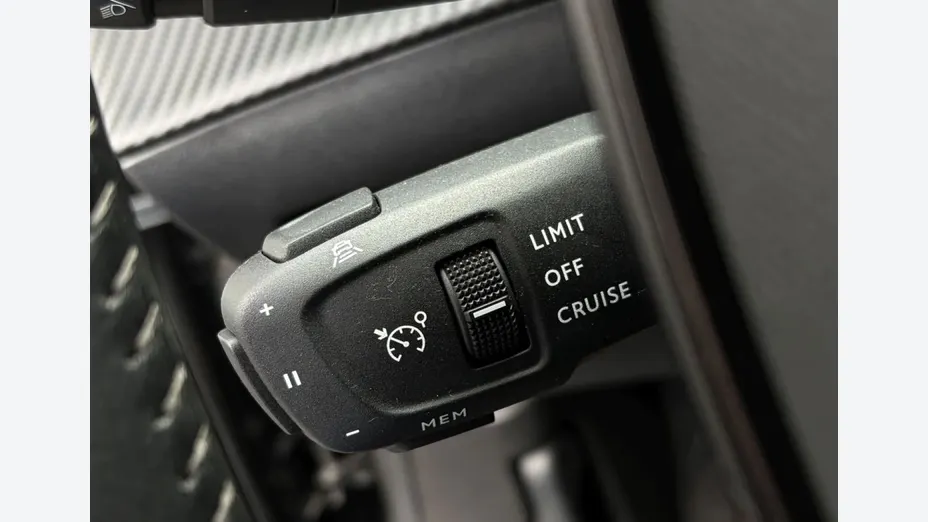 PEUGEOT 2008 -
