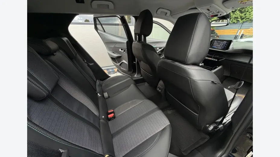 PEUGEOT 2008 -