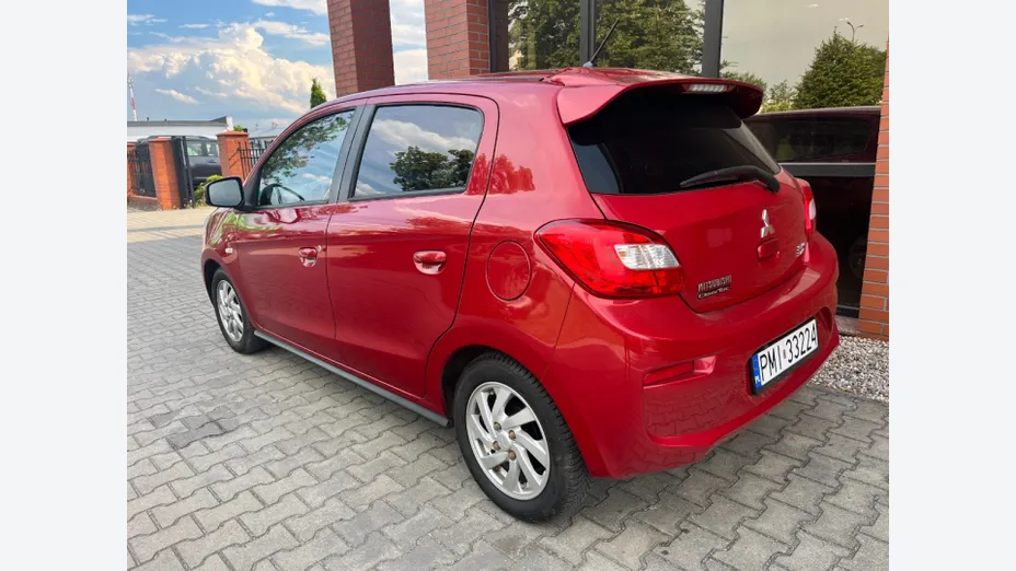 MITSUBISHI Space Star -
