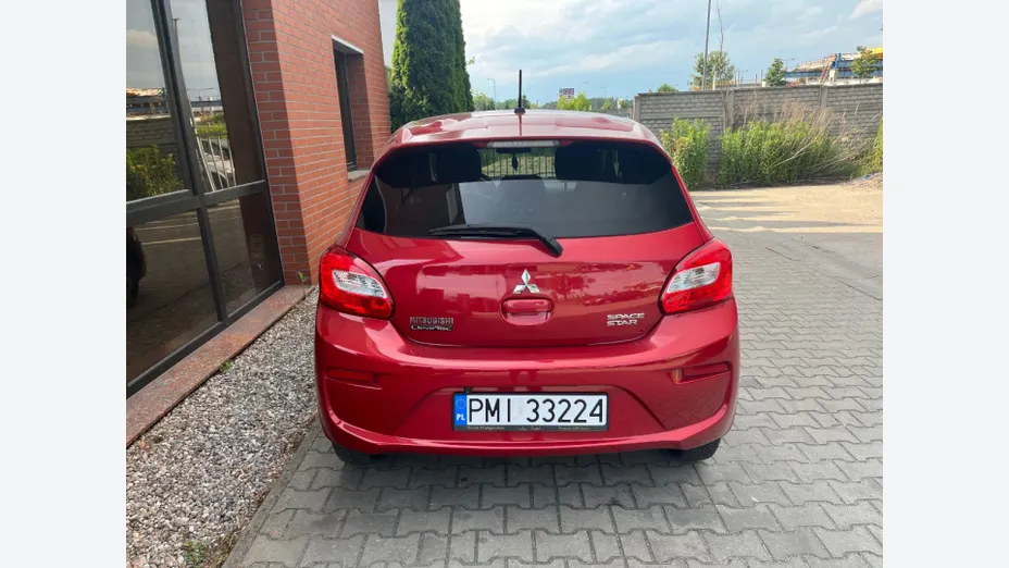 MITSUBISHI Space Star -