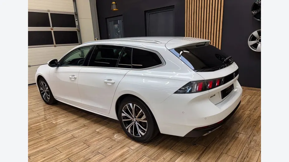 PEUGEOT 508 -