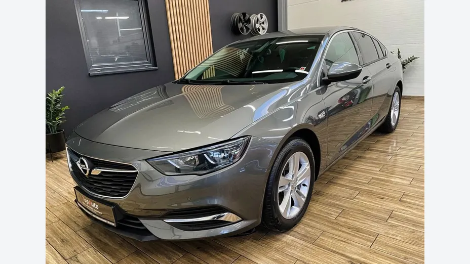 OPEL Insignia -