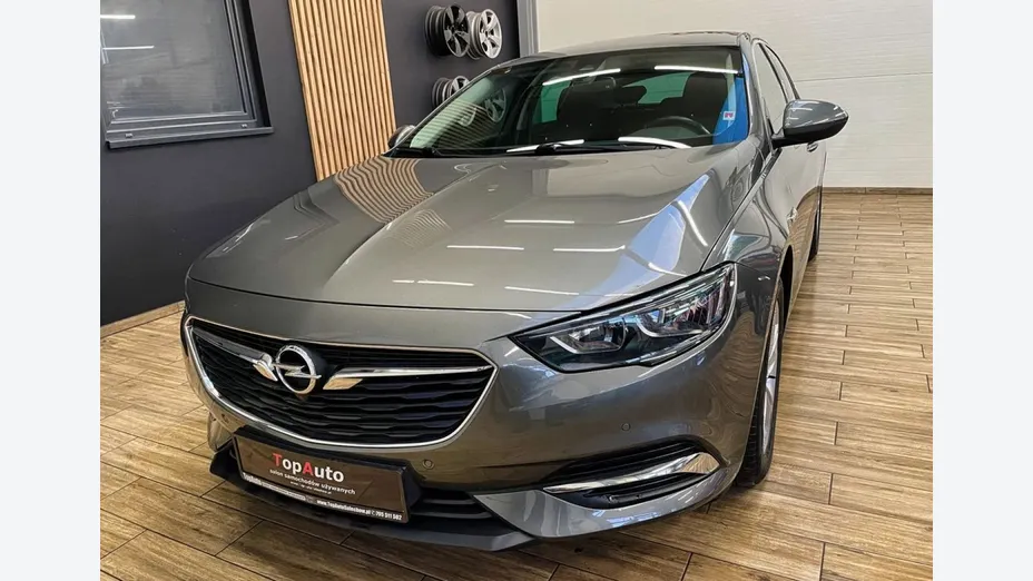 OPEL Insignia -