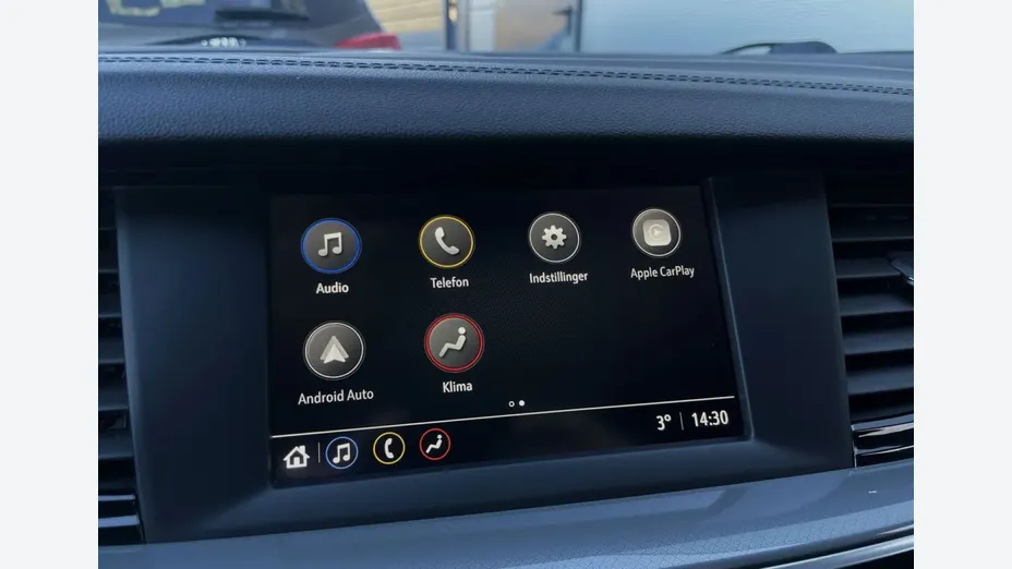 OPEL Insignia -