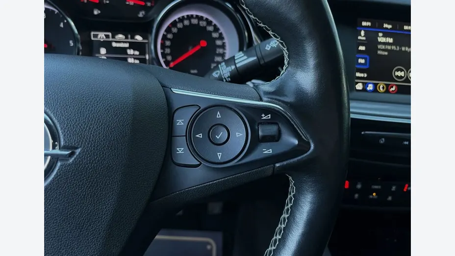 OPEL Insignia -