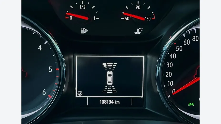 OPEL Insignia -