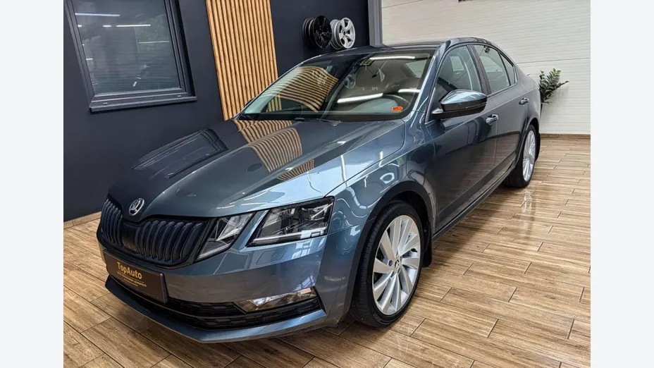SKODA Octavia -