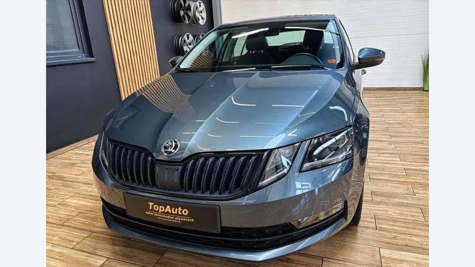 SKODA Octavia -