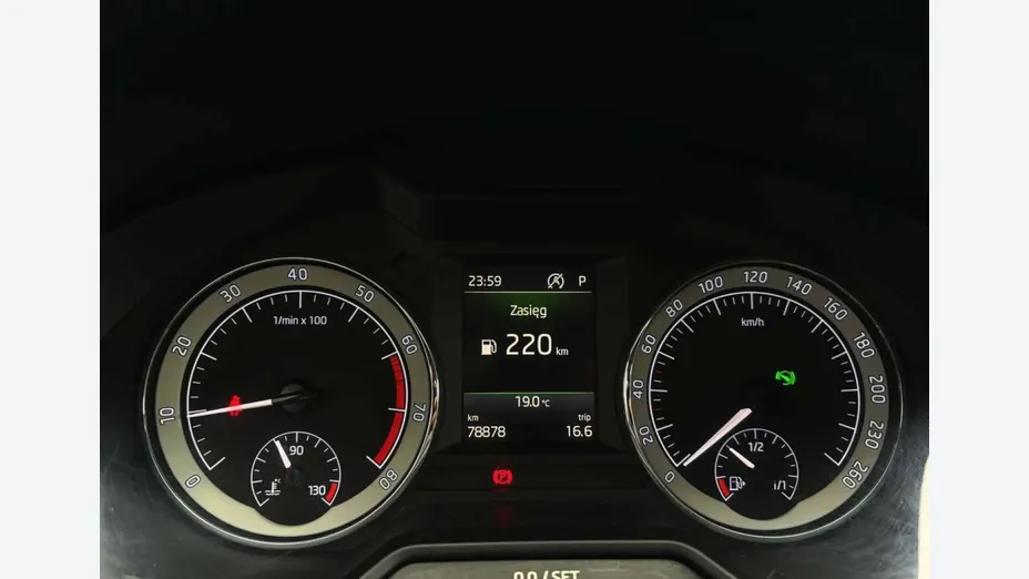 SKODA Octavia -