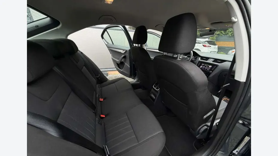 SKODA Octavia -