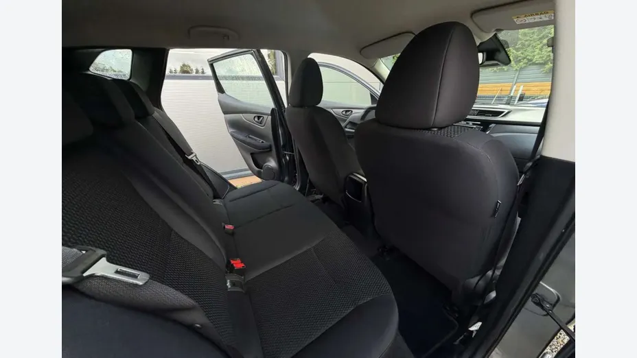 NISSAN Qashqai -